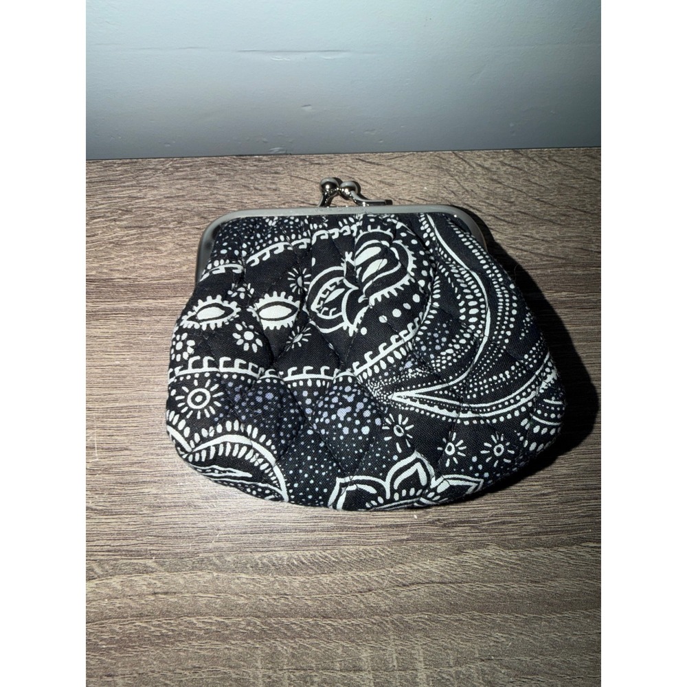 Vera Bradley Black White Paisley Quilted Cotton Kiss Lock Coin Purse Wallet - Picture 2 of 3
